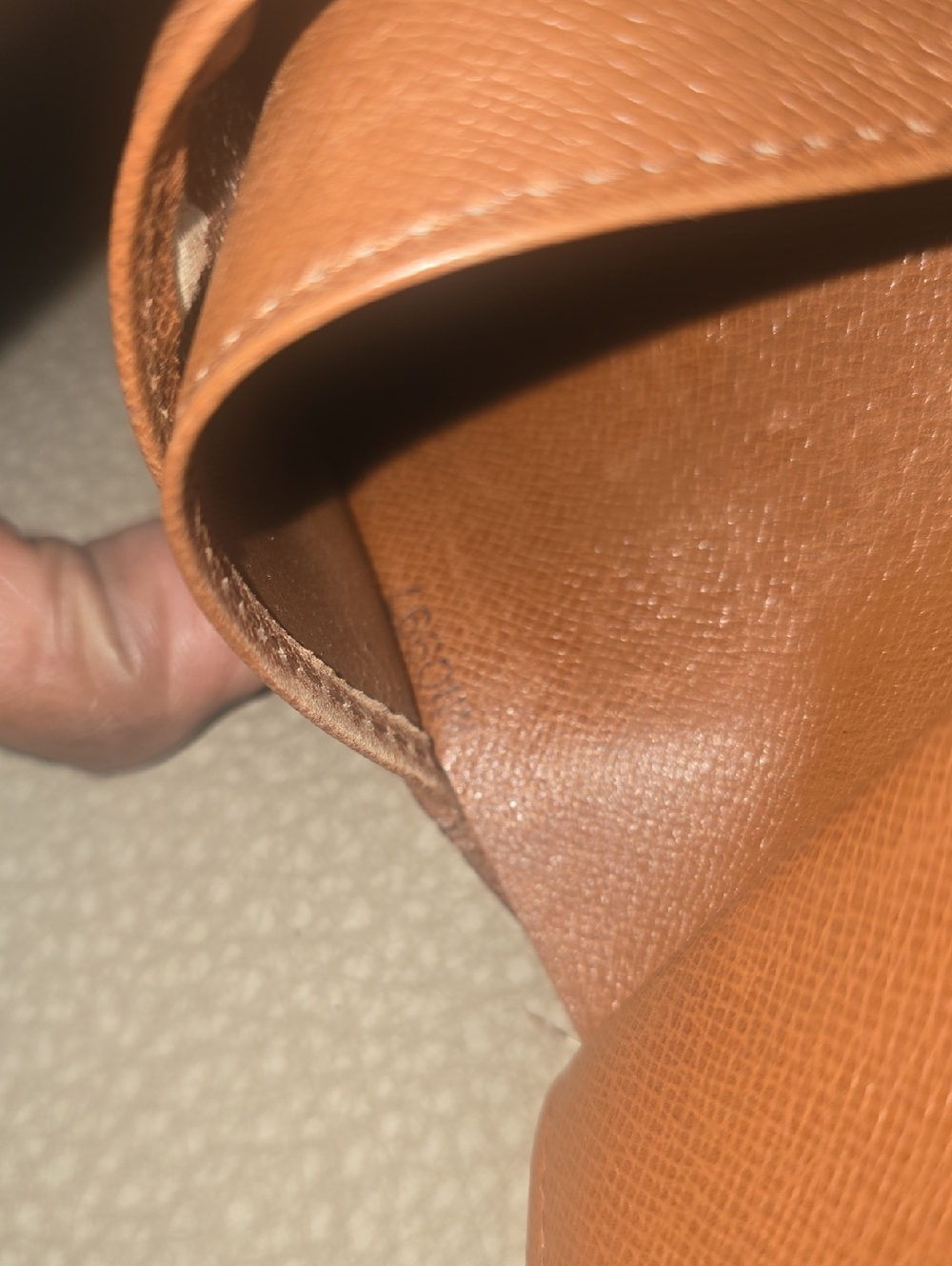 Louis Vuitton Monogram Canvas Wallet & Kiss Lock - Picture 6 of 9